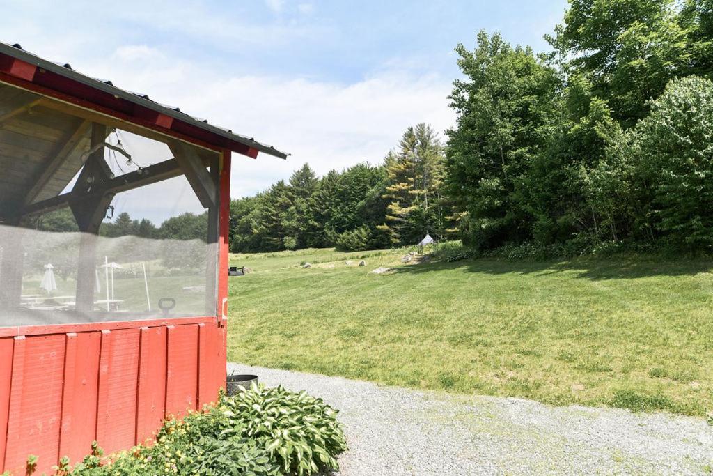Craftsbury Farmhouse Exterior foto
